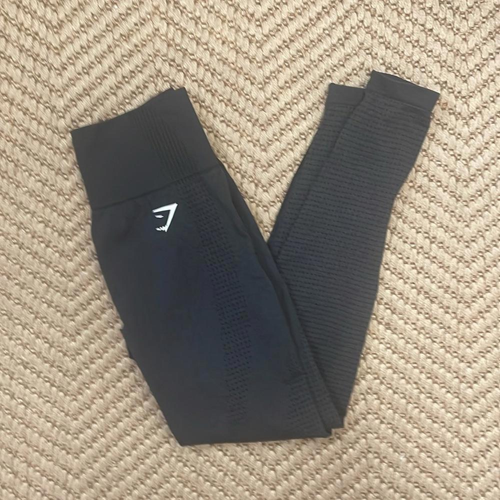 Gymshark - Athletic Workout Leggings - Charcoal Black - Small